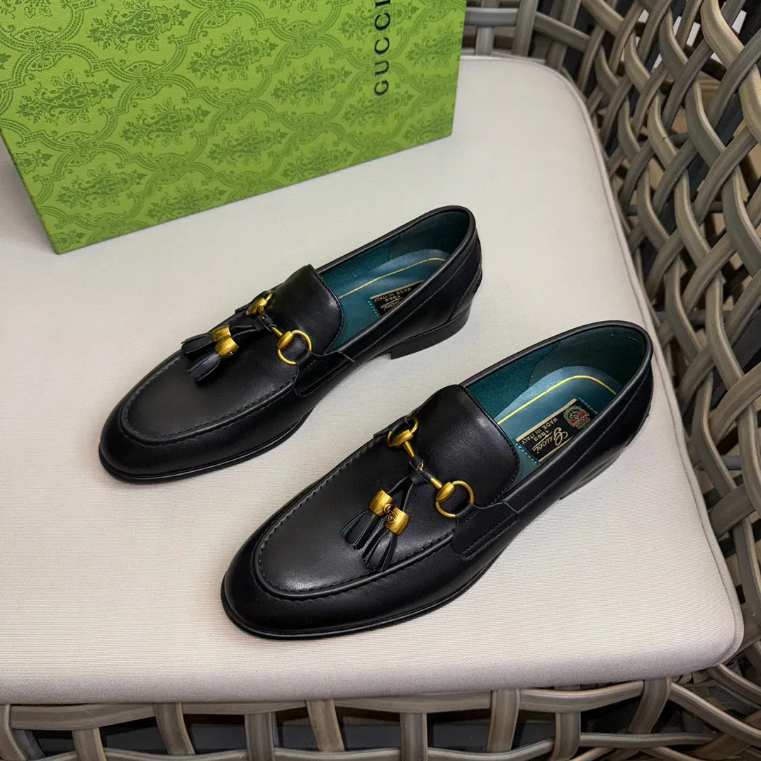 Men's shoes 💰900 Gucci ~ High-end genuine leather outsole men's casual leather shoes | The upper is made of imported original first-layer cowhide material | Classic horsebit decoration | Leather handmade tassel embellishment | Low-key luxury temperament | Comfortable foot feel | Imported genuine leather outsole | First-layer cowhide inner cowhide pad | Fine details Size: 39-44 (customized at 45.46)